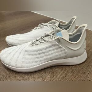 White Saysh One Sneakers Size 9 - New